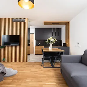 Inpoint G15 Near Old Town & Kazimierz District & Parking Option Appart hôtel