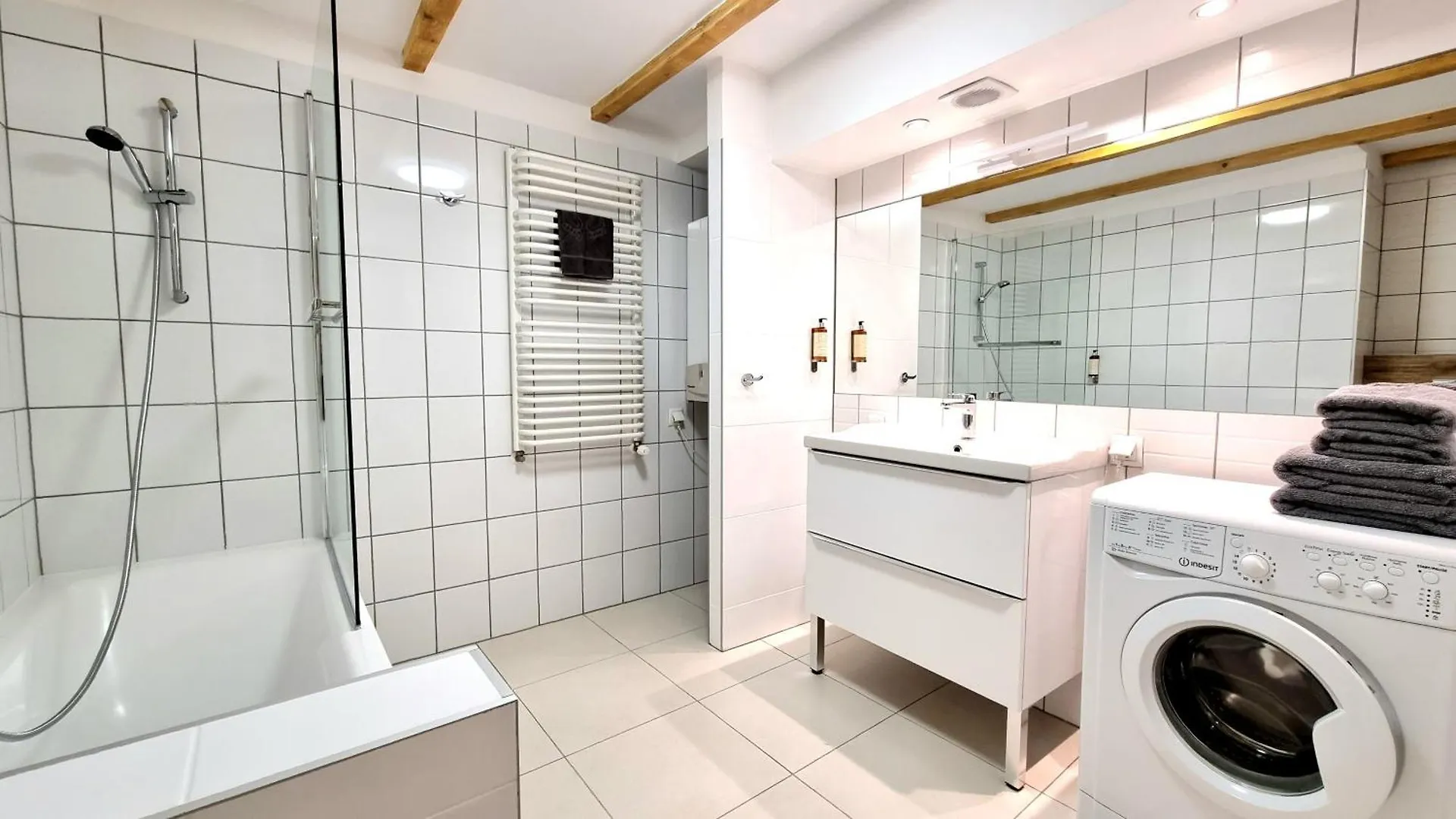 Nook Nook Apartments Katarzyny 2 Krakow Poland